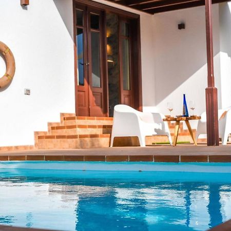 Agradable Y Familiar Con Piscina Casa Inima Villa Playa Blanca  Buitenkant foto