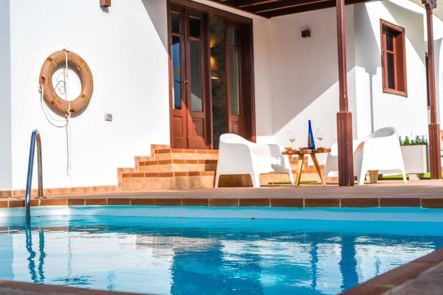 Agradable Y Familiar Con Piscina Casa Inima Villa Playa Blanca  Buitenkant foto