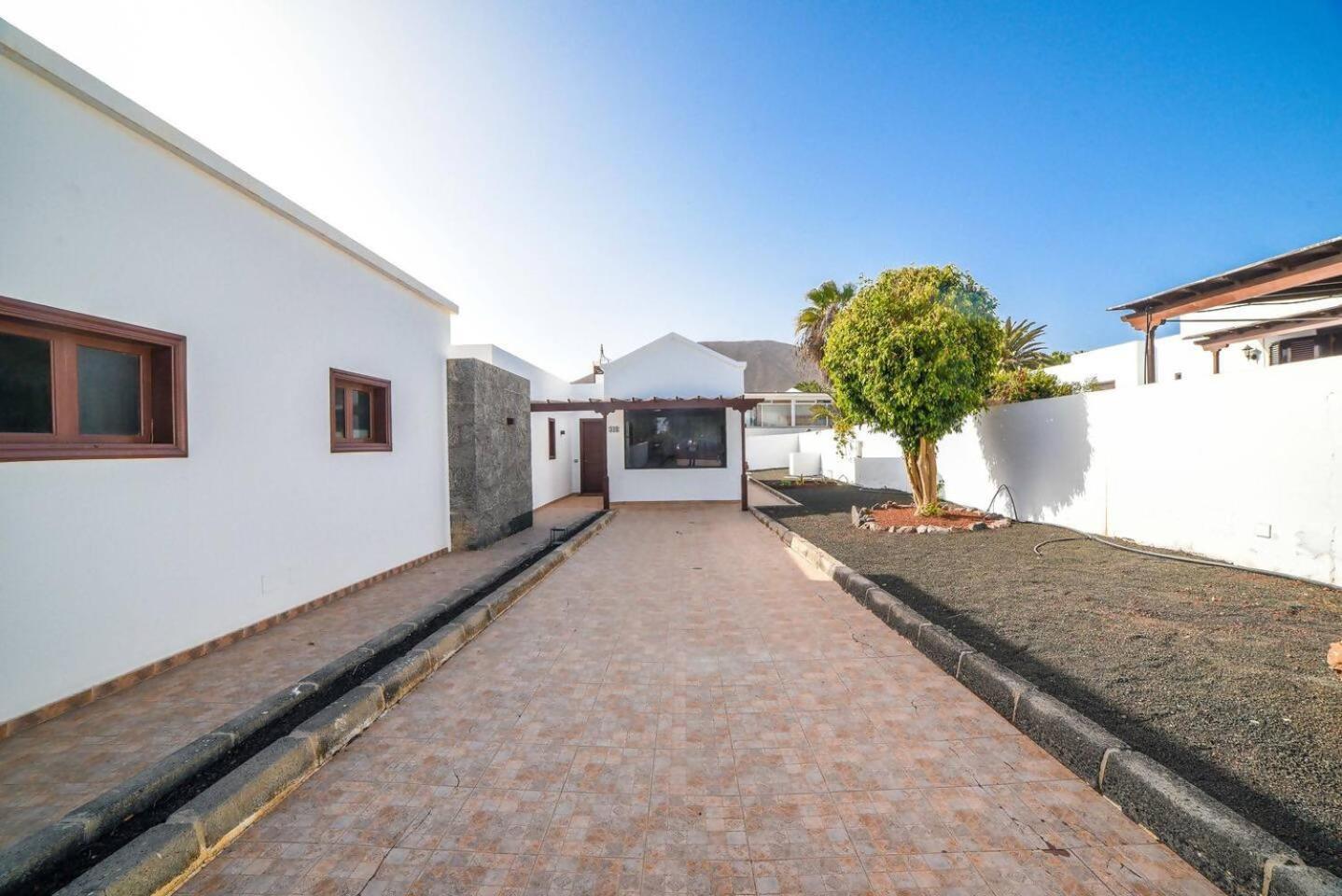 Agradable Y Familiar Con Piscina Casa Inima Villa Playa Blanca  Buitenkant foto